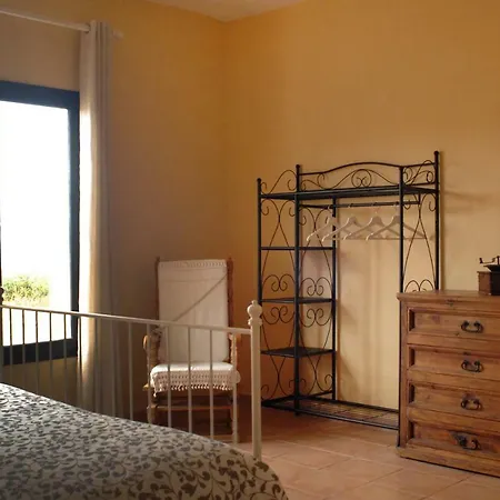 Finca Nada Mas B&B Oda ve Kahvaltı 3*