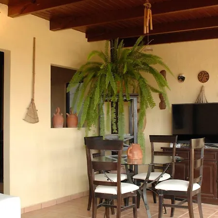 Finca Nada Mas B&B ベッド・アンド・ブレックファスト 3*