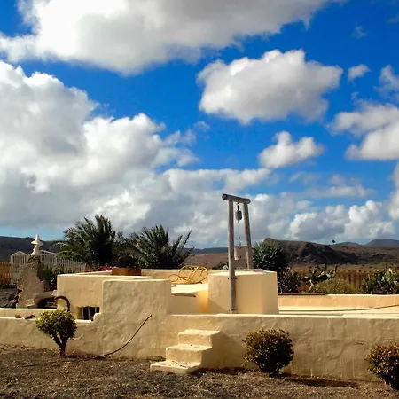 ベッド・アンド・ブレックファスト Finca Nada Mas B&B 3*