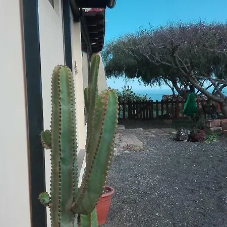 Finca Nada Mas B&B Oda ve Kahvaltı 3*
