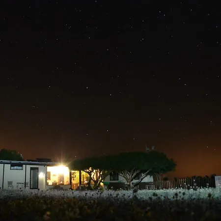 ベッド・アンド・ブレックファスト Finca Nada Mas B&B 3*